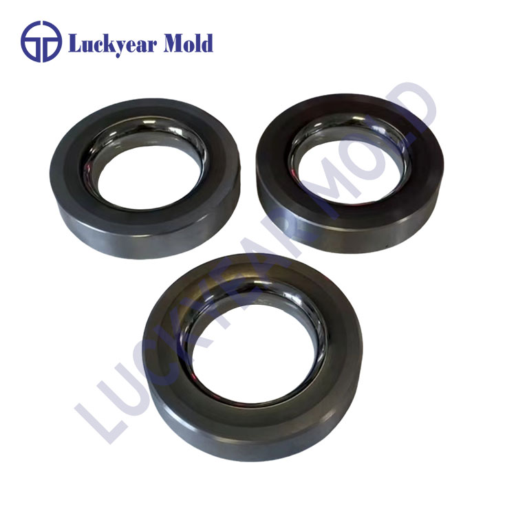 कार्बाइड स्टँडर्ड डायजच्या श्रेणी काय आहेत?