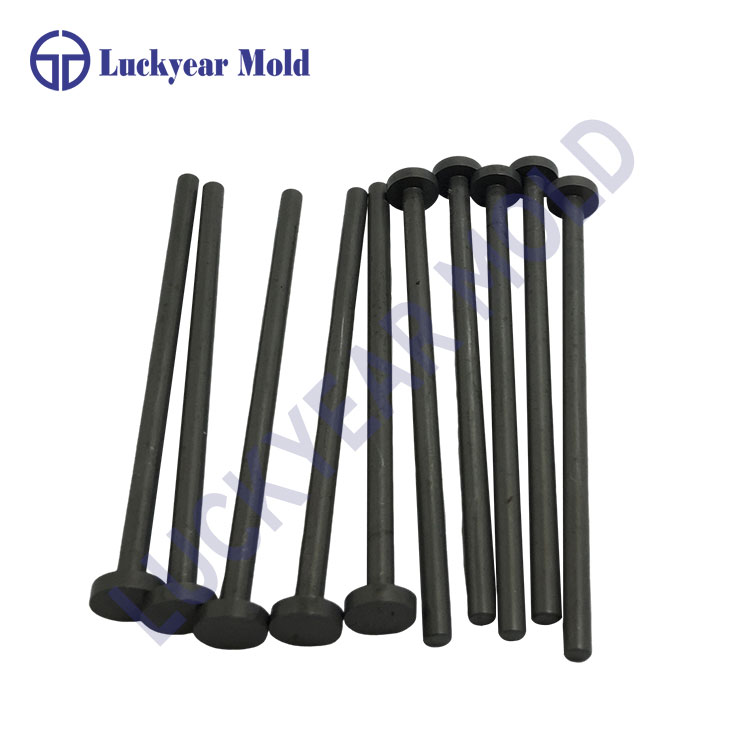 इंजेक्शन मोल्डिंग सिस्टीममध्ये स्टँडर्ड इजेक्टर पिन कसे वापरले जातात?